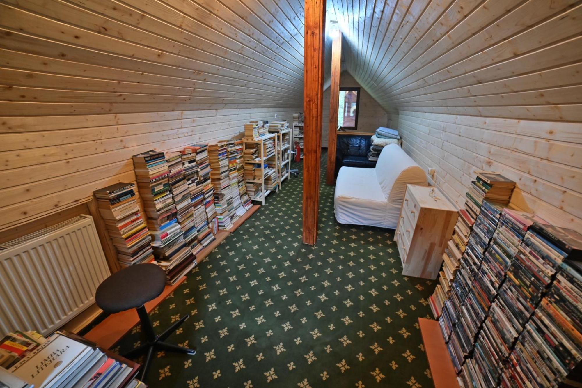 Casa De Vacanta Satic Piatra Craiului La Doi Viermi Экстерьер фото